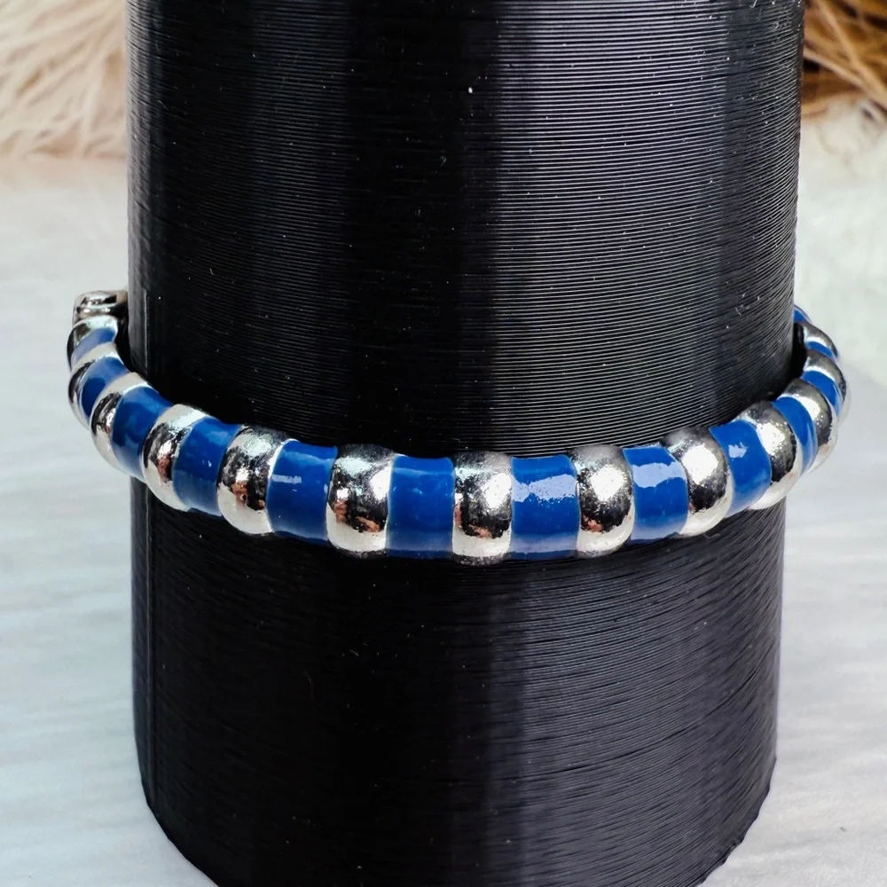 Vintage Silvertone and Blue Bangle Hinged Bracelet